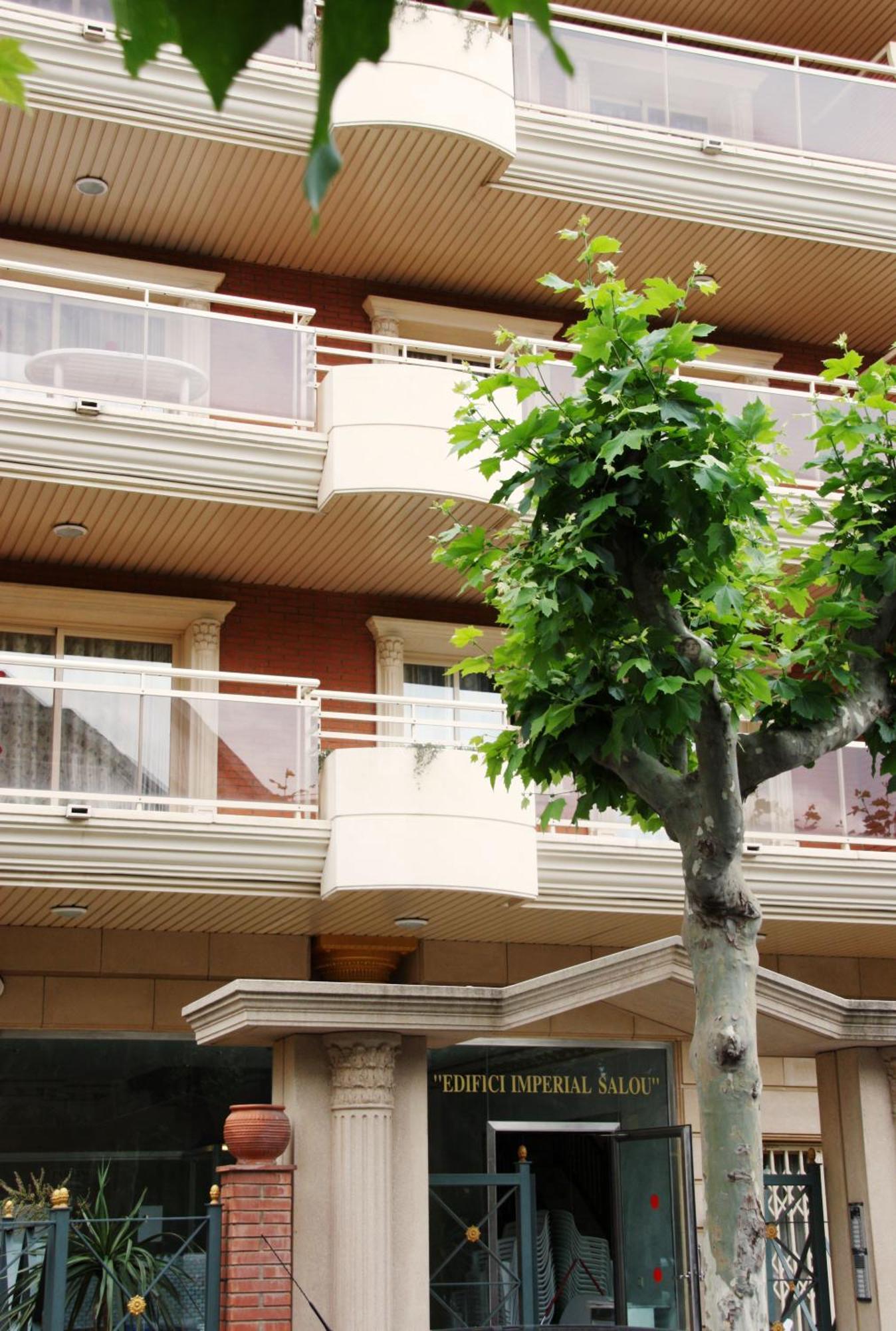 Apartamentos Imperial ซาลอว์ ภายนอก รูปภาพ