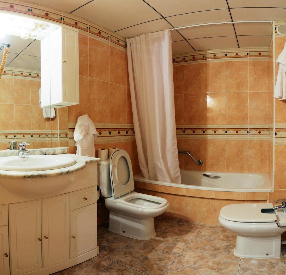 Apartamentos Imperial ซาลอว์ ภายนอก รูปภาพ